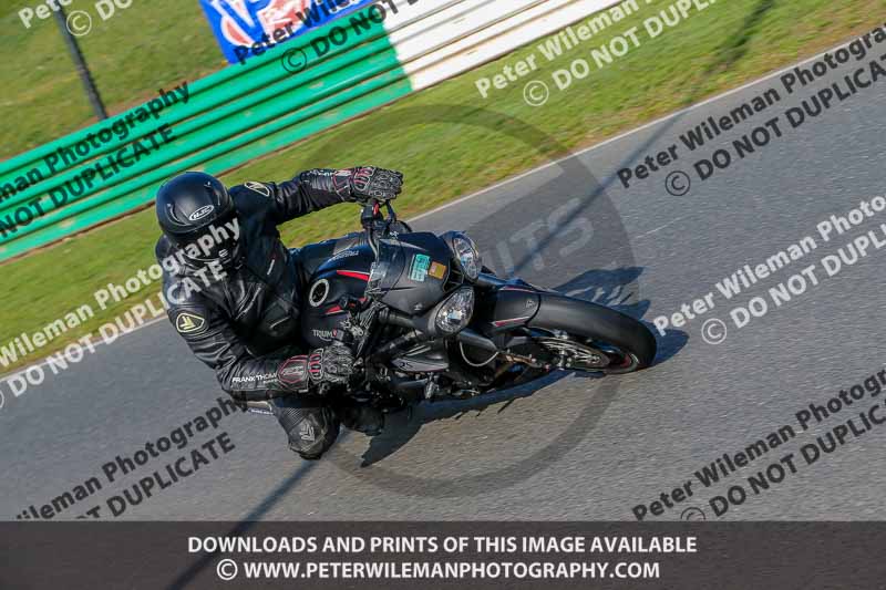 PJM Wedding Photography;enduro digital images;event digital images;eventdigitalimages;mallory park;mallory park photographs;mallory park trackday;mallory park trackday photographs;no limits trackdays;peter wileman photography;racing digital images;trackday digital images;trackday photos